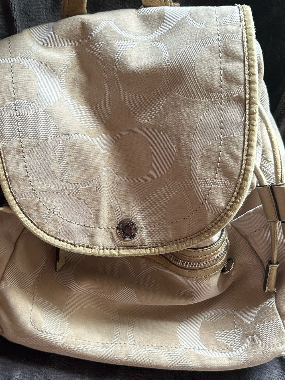 Vintage Coach Kyra Signature Backpack Beige Gold - super clean - As Is - Picture 13 of 15